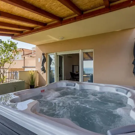 Seaview&jacuzzi 2br アパート *